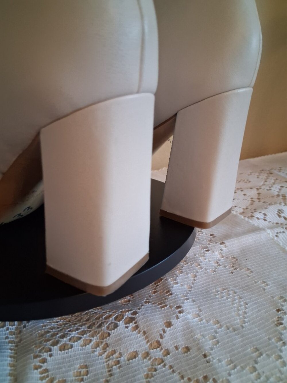 Mark Fisher L.T.D. Yanar pointed toe ankle boots. Ivory shade. Size 9 1/2. - Picture 9 of 15